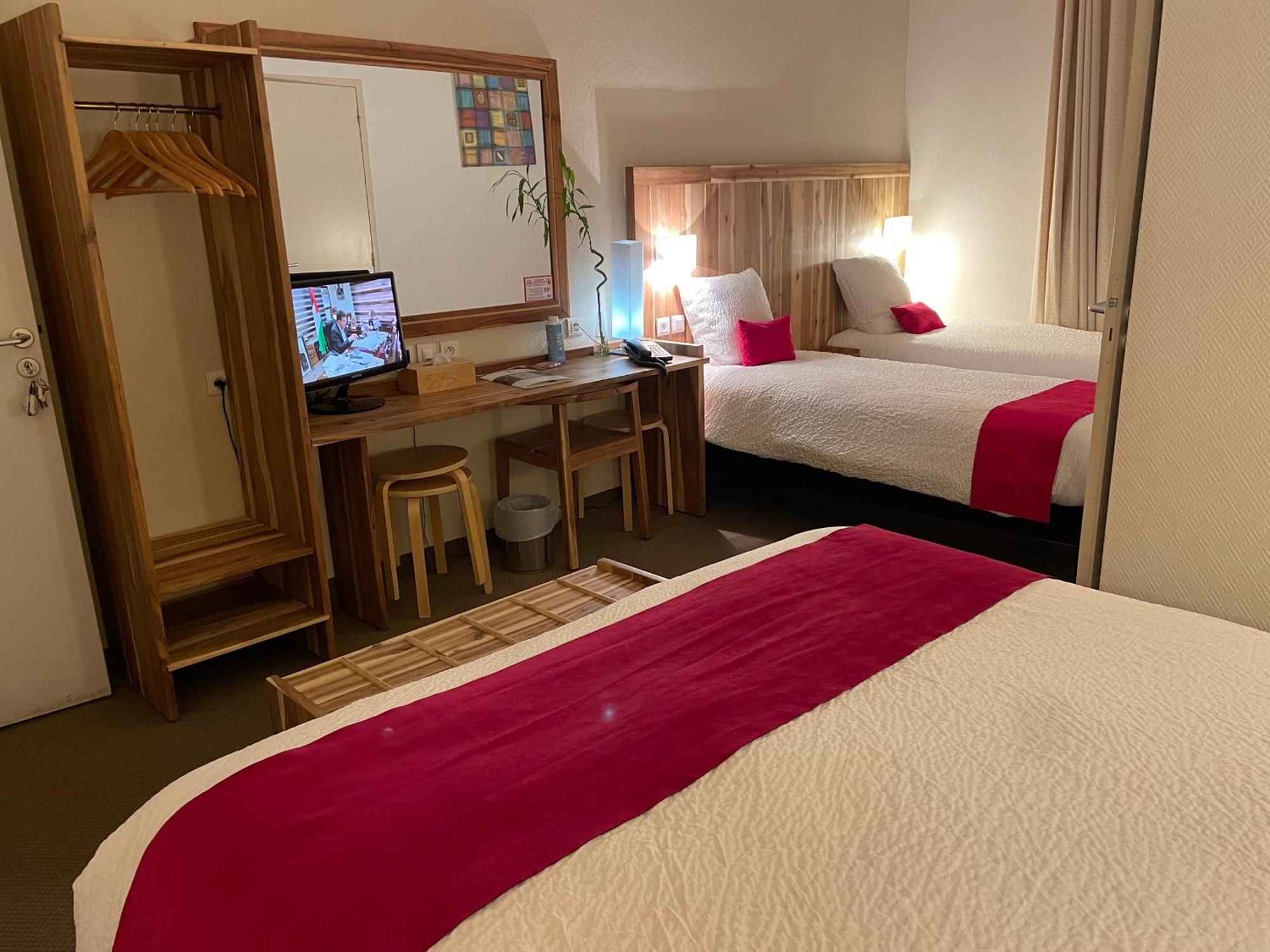 Logis Hotel De France & Restaurant Памие Екстериор снимка